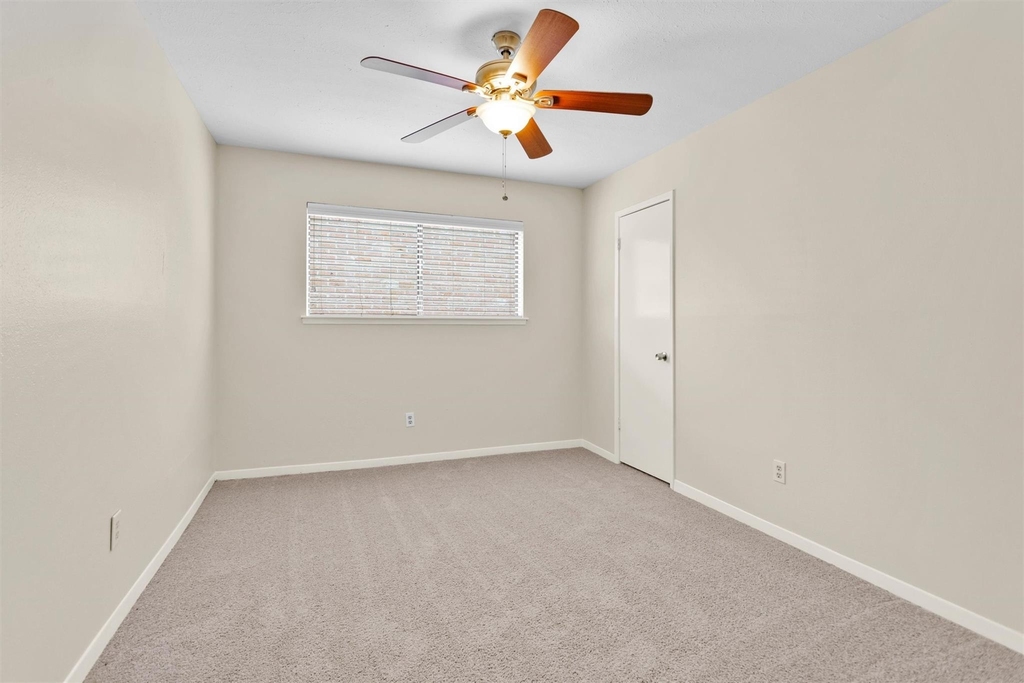 3127 Wagon Trail Drive - Photo 15