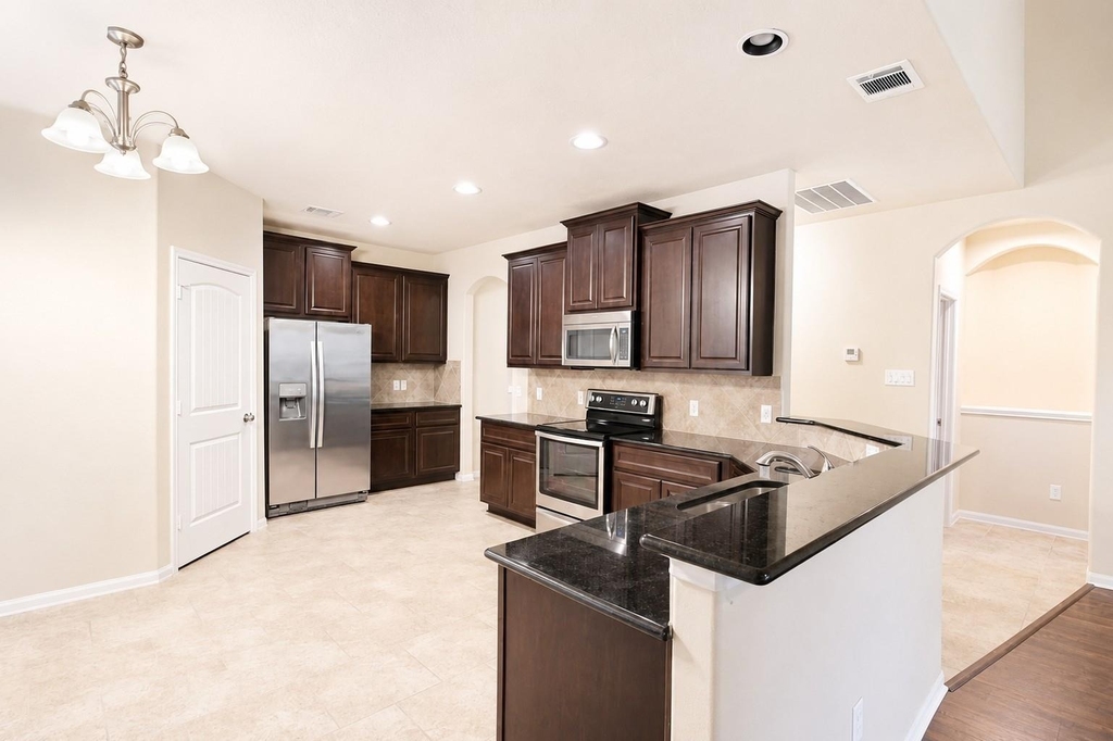 3801 Happy Hollow Drive - Photo 3