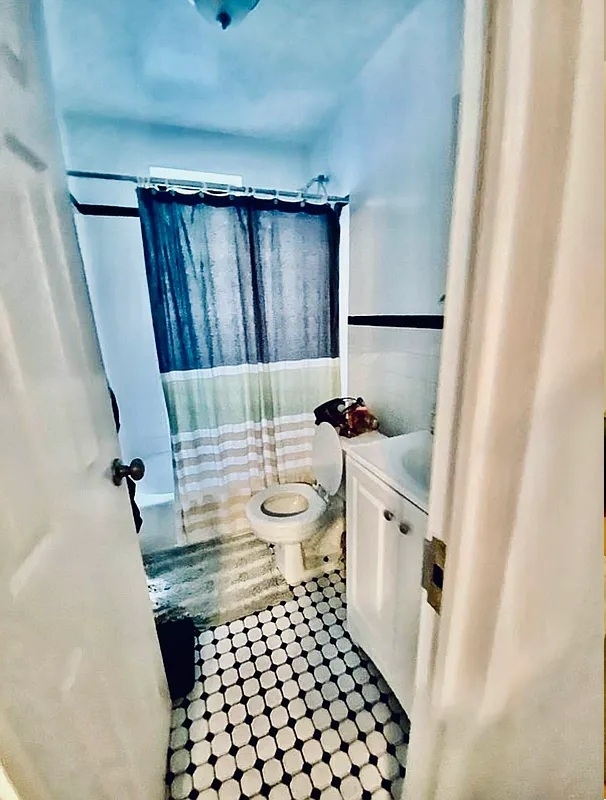 309 East 69th Street - Photo 4