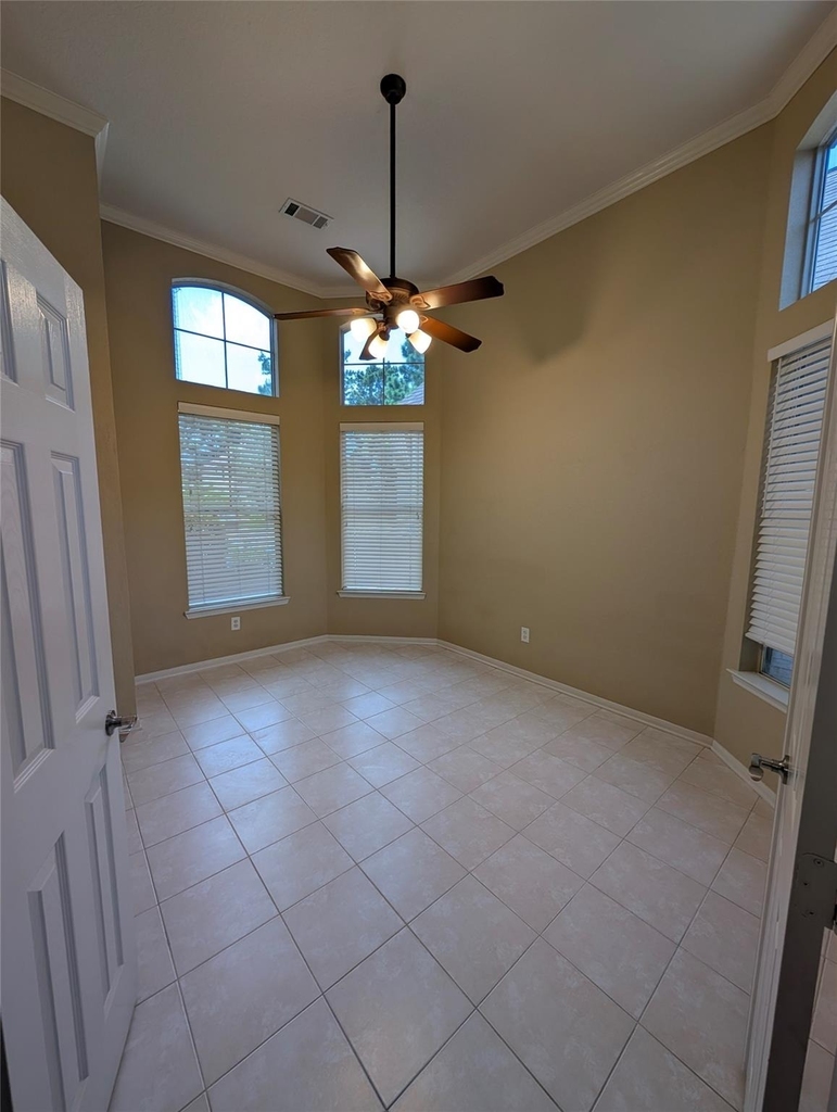 10114 Crescent Bluff Lane - Photo 17