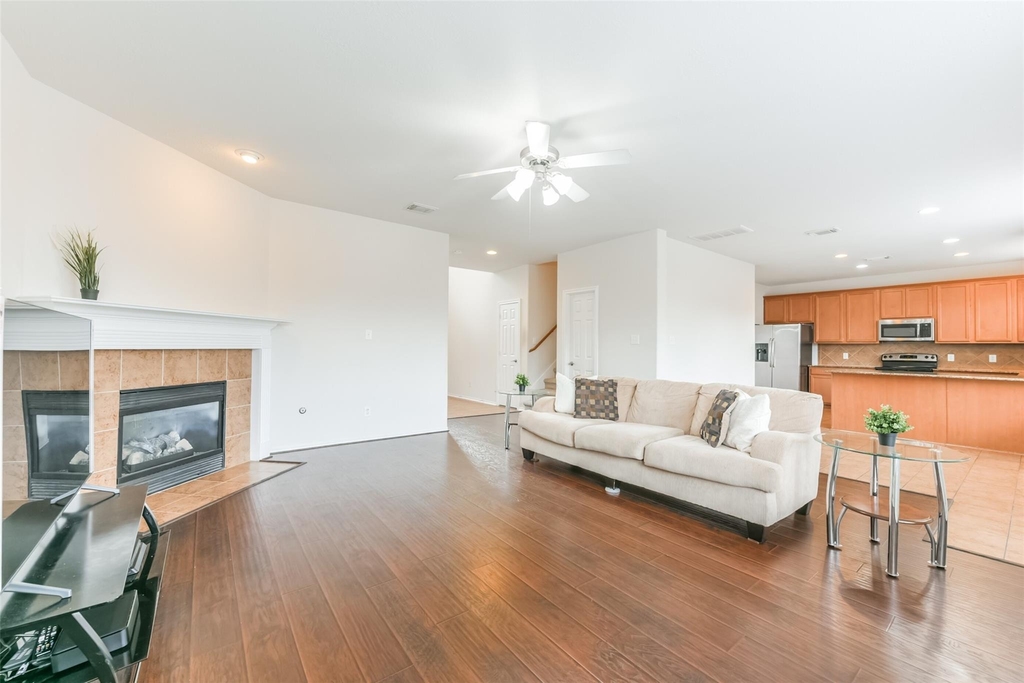 5418 Lilac Grove Lane - Photo 3