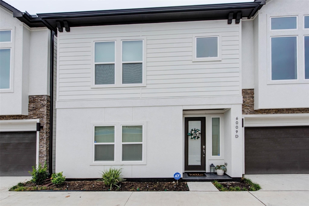 6009 Gardendale Drive - Photo 12