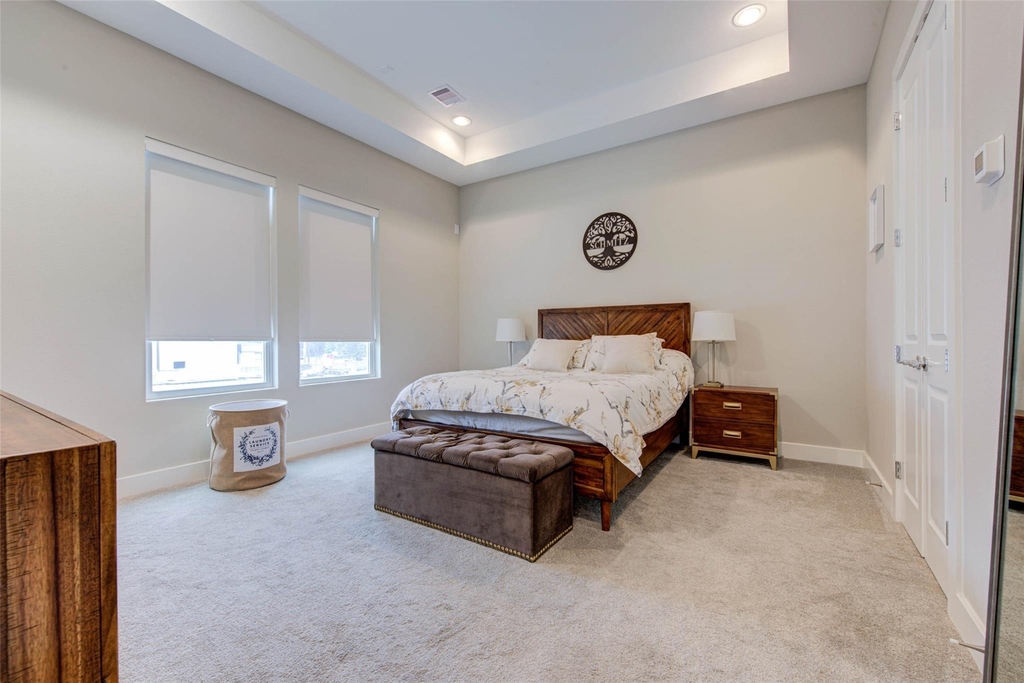 6009 Gardendale Drive - Photo 9