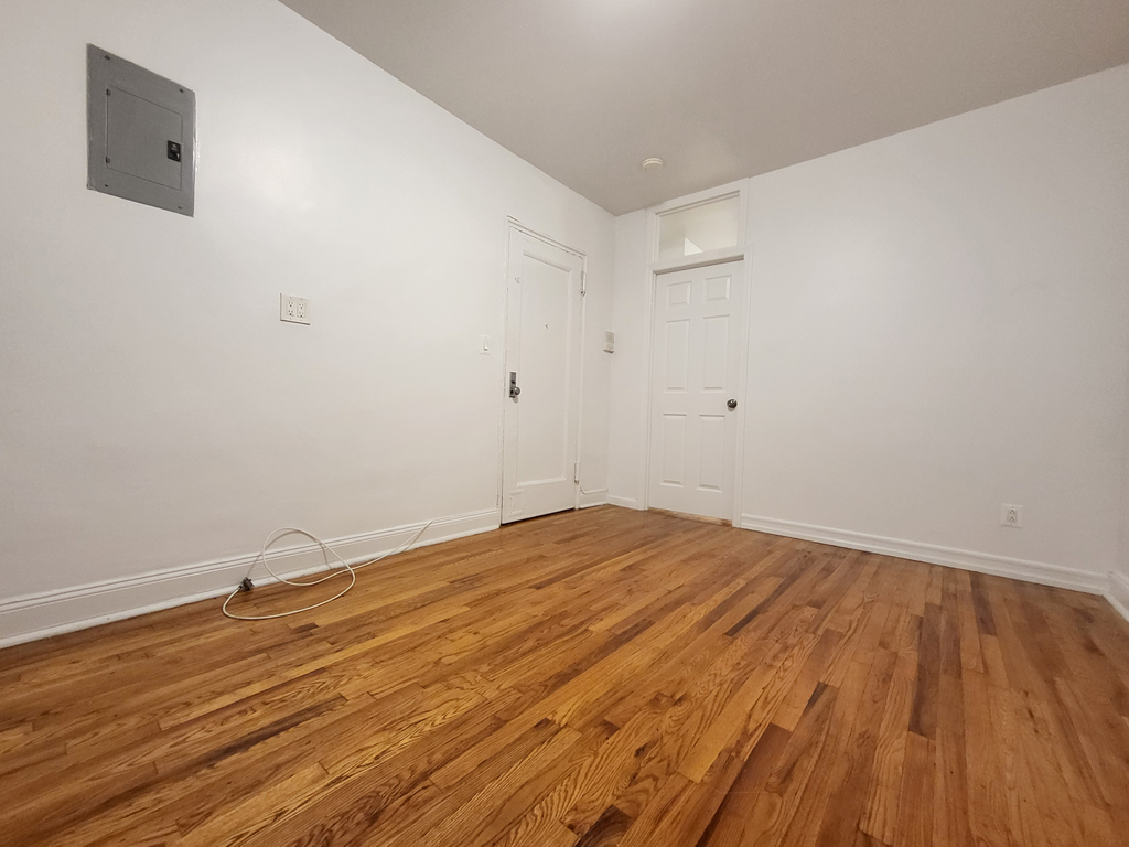 309 East 69th Street - Photo 3