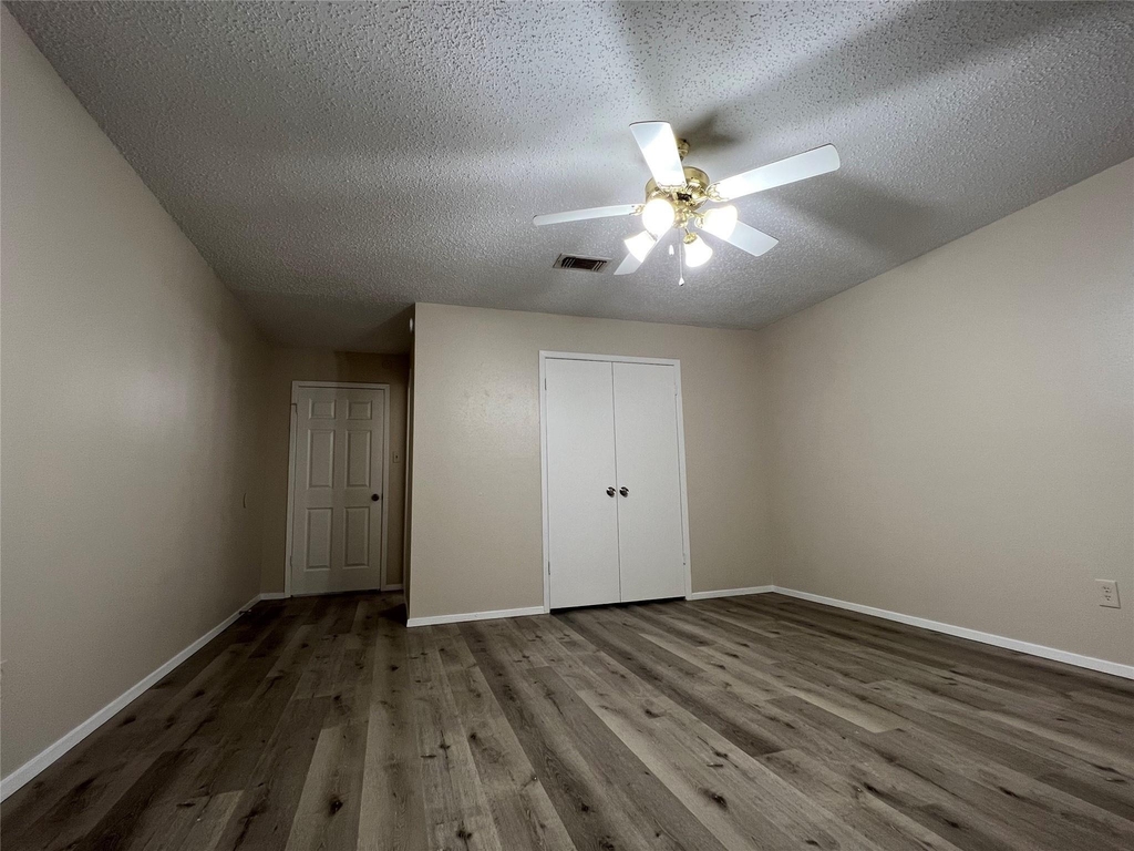 2130 Greenbriar Colony Drive - Photo 11