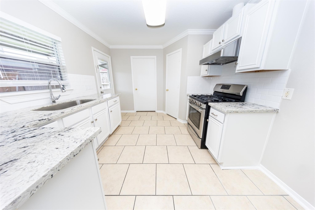 15406 Apple Bloom Way - Photo 7