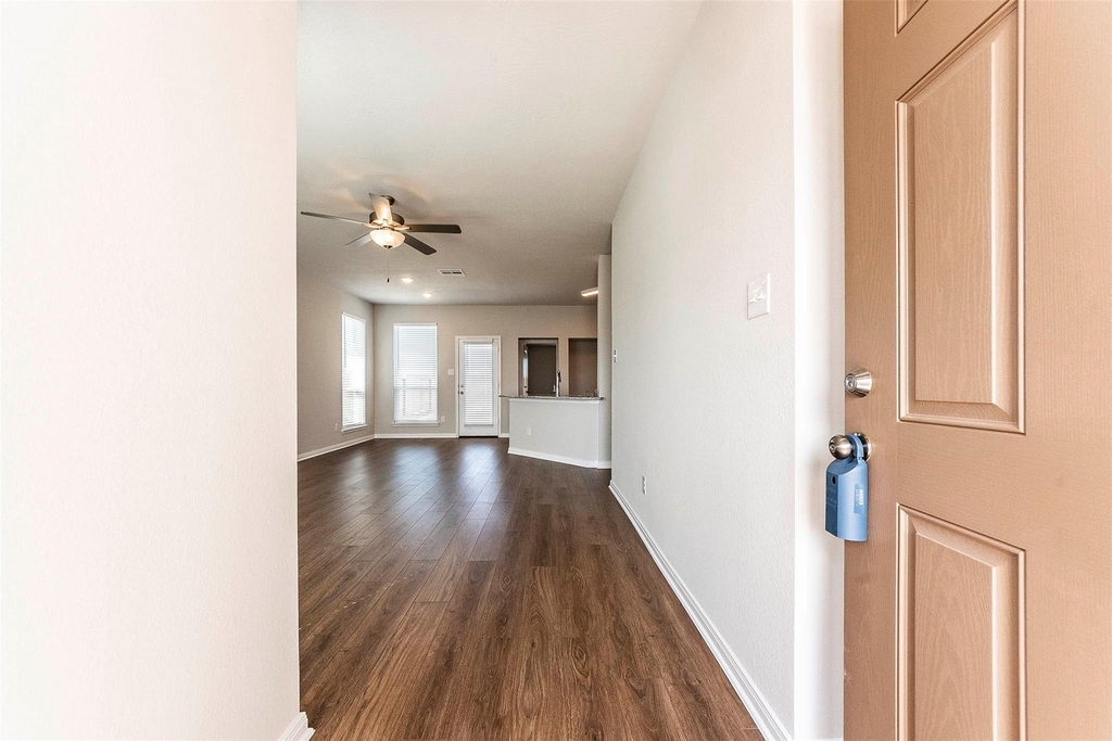 8220 N Tourmaline Way - Photo 5