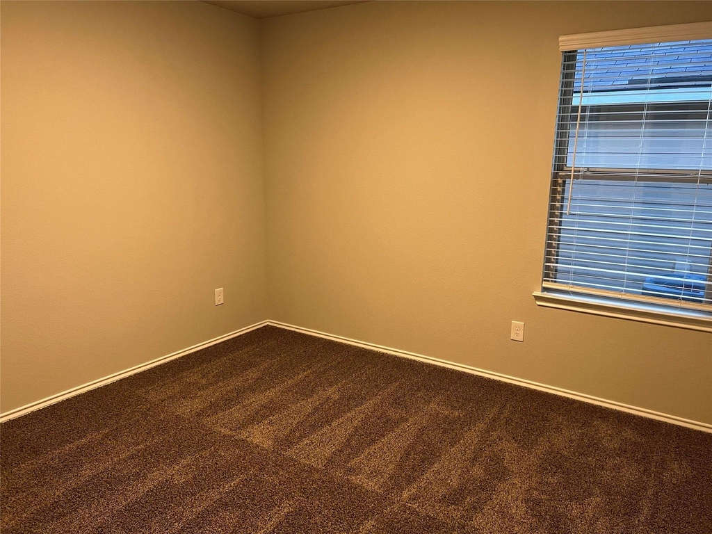 332 Pecos Drive - Photo 7