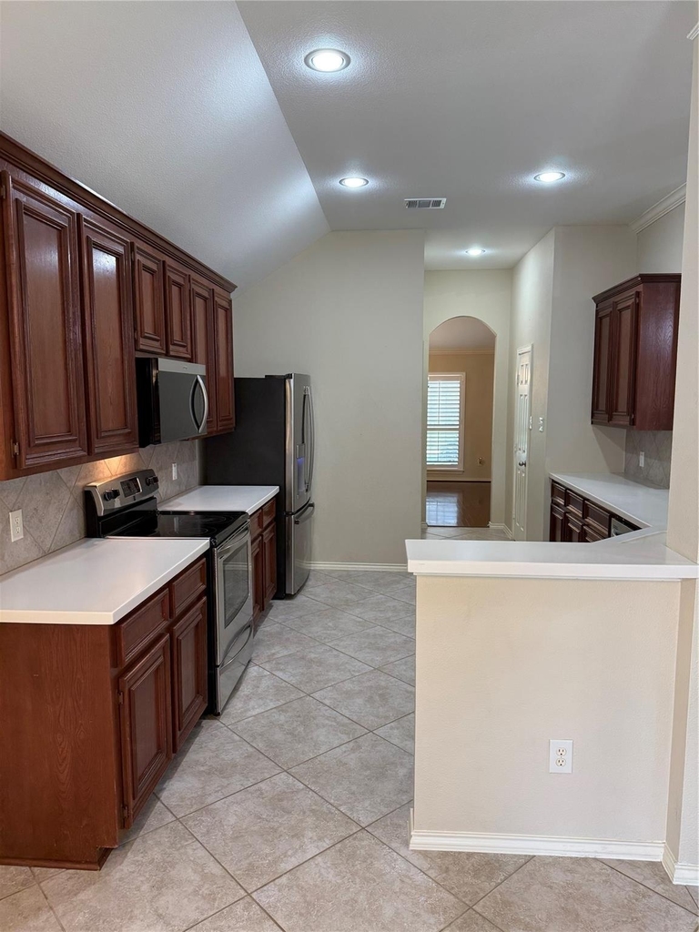 6914 Sunflower Grove Drive - Photo 9