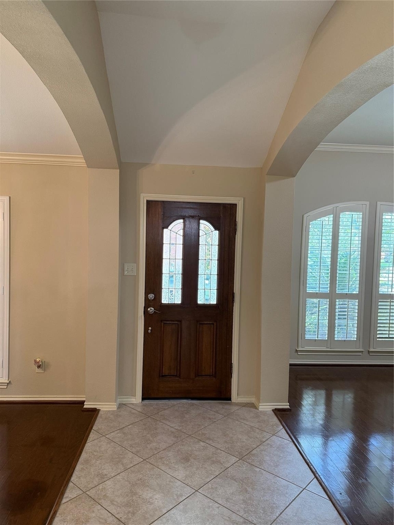 6914 Sunflower Grove Drive - Photo 2