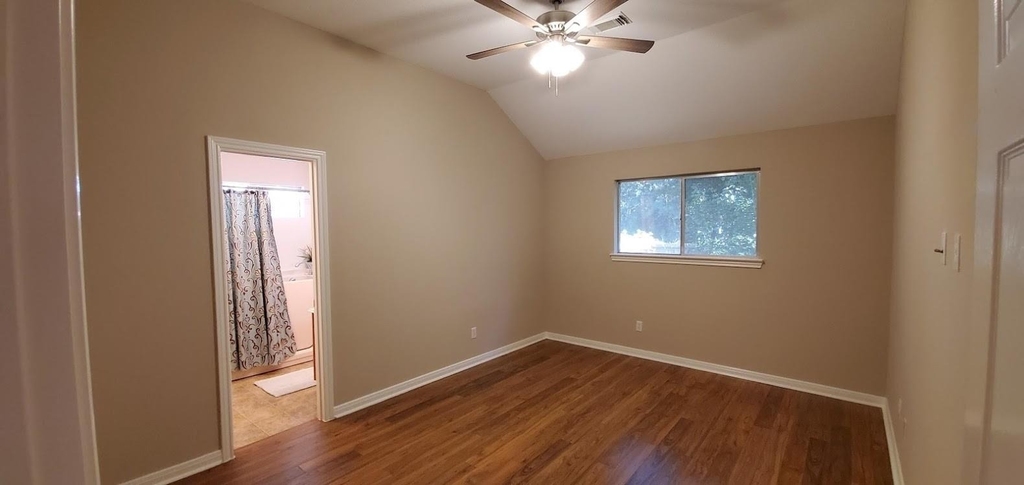 1207 Toby Lane - Photo 9