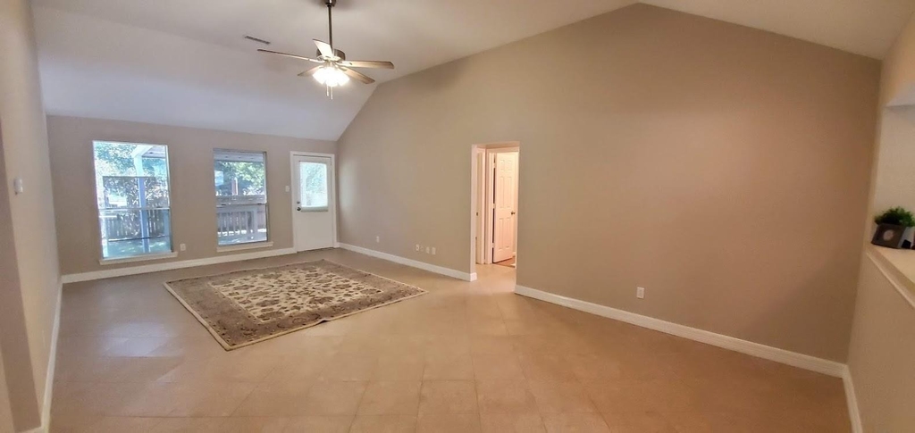 1207 Toby Lane - Photo 6
