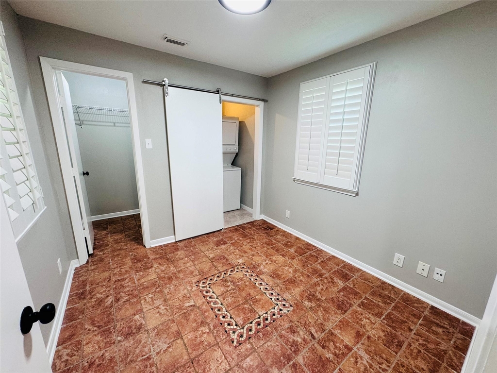 10702 Deval Drive - Photo 10