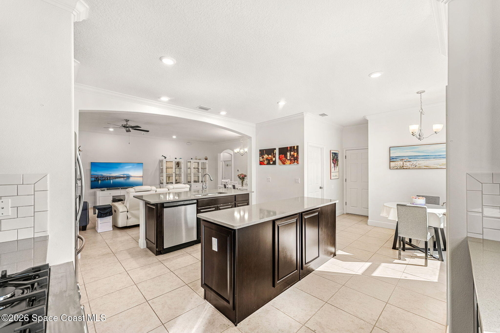 6435 Montserrat Drive - Photo 21