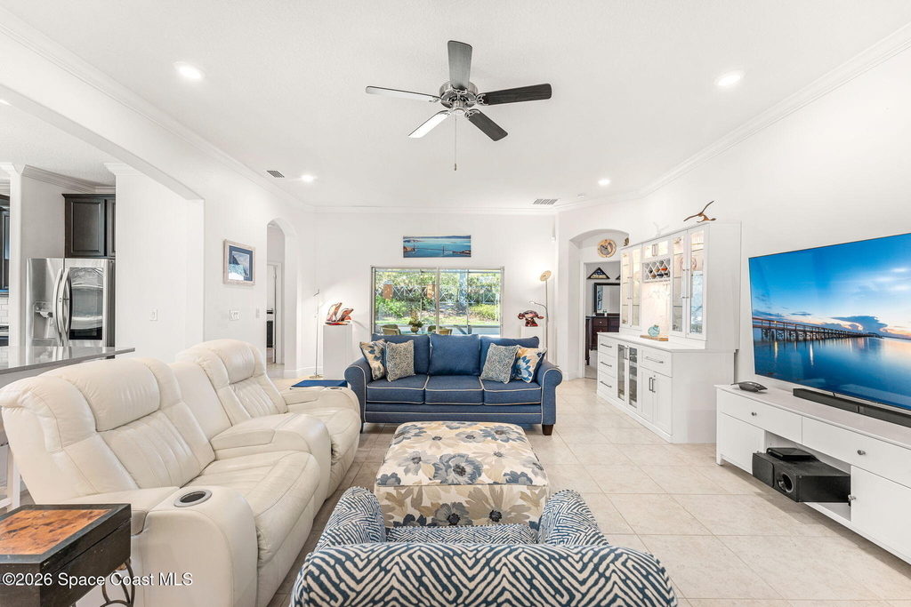 6435 Montserrat Drive - Photo 11