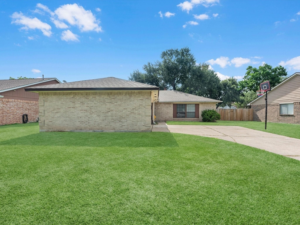 7234 Lost Fable Lane - Photo 1