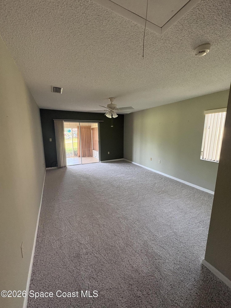 215 Augusta Way - Photo 12