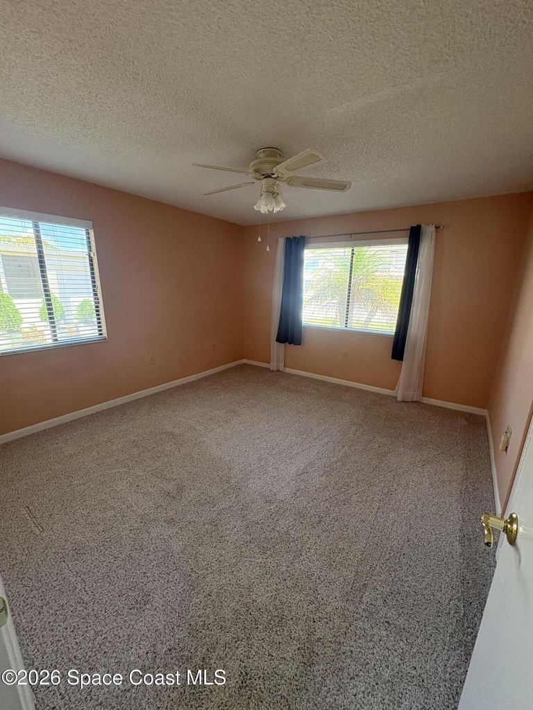 215 Augusta Way - Photo 11