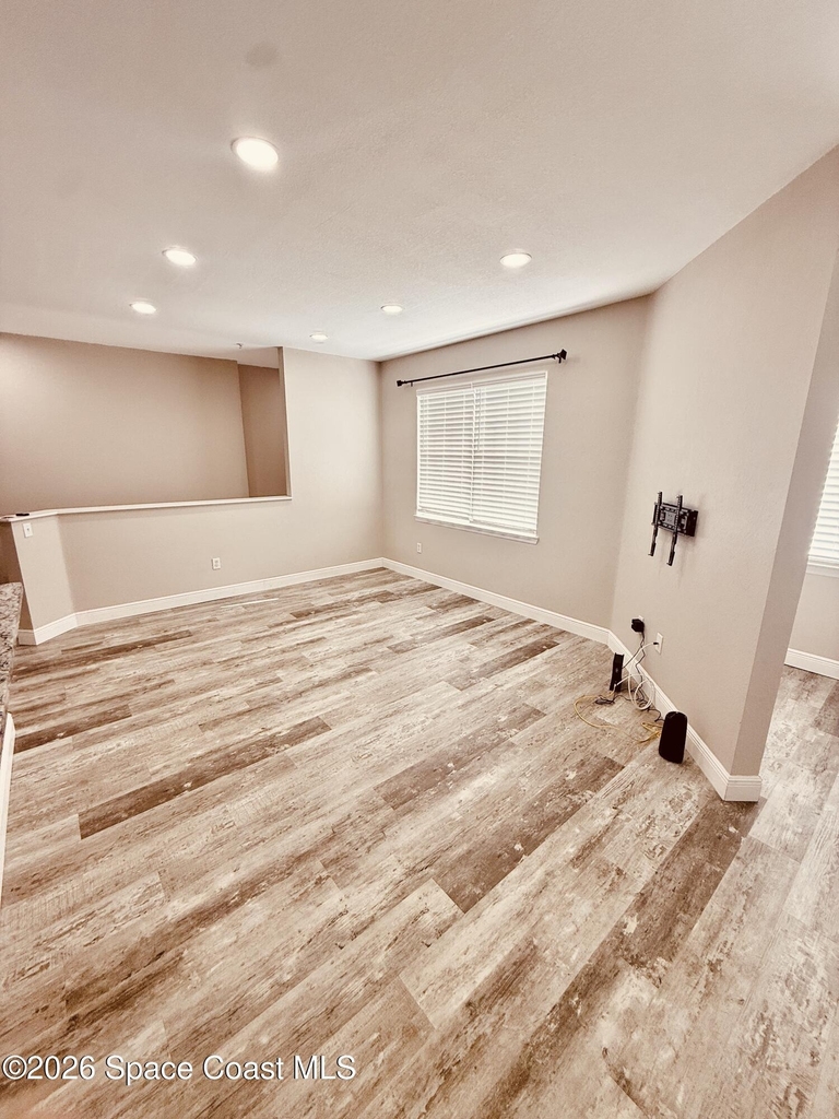 5693 Star Rush Drive - Photo 8