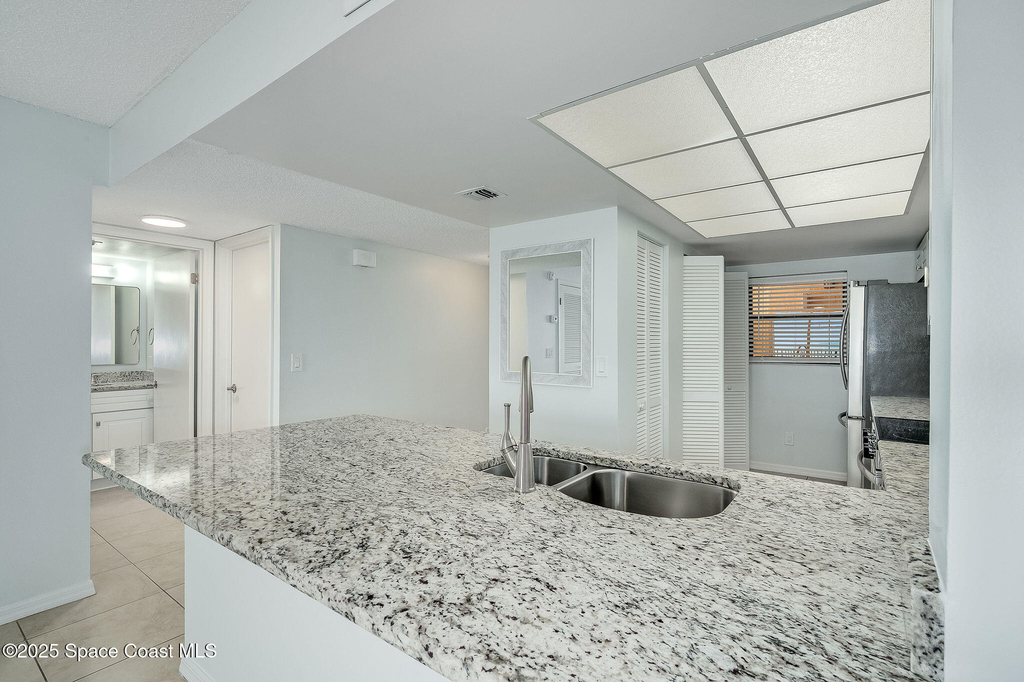 1860 N Atlantic Avenue - Photo 8