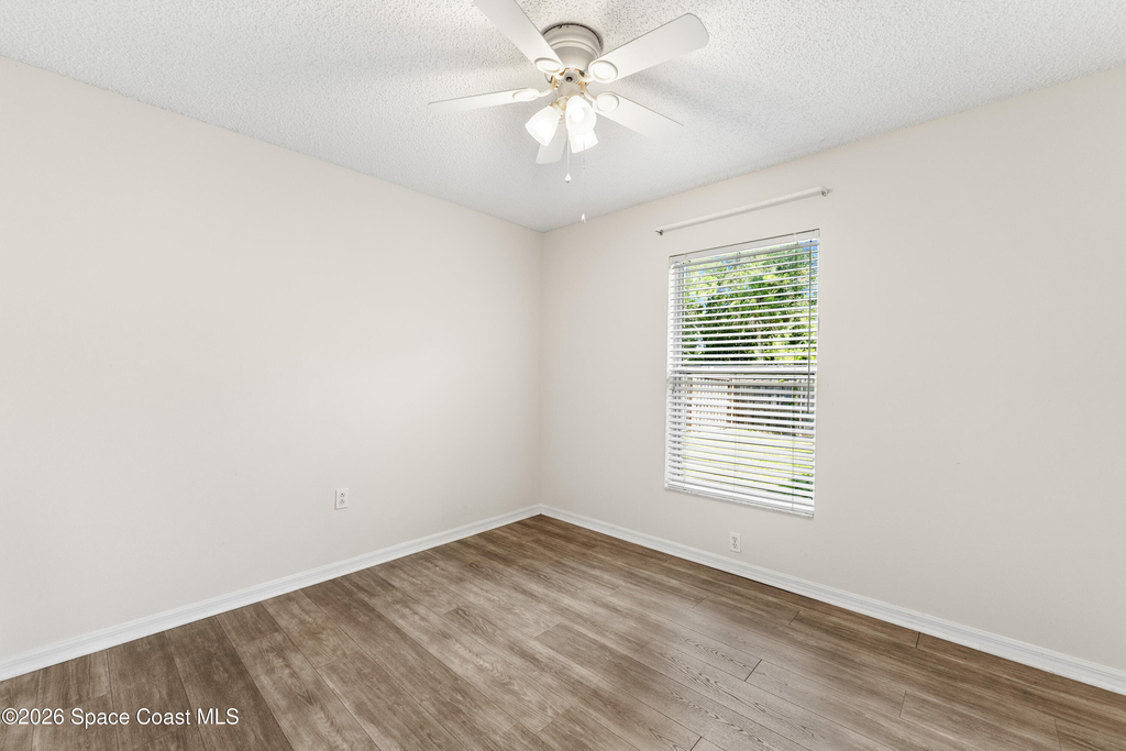 1324 Mandys Court - Photo 15