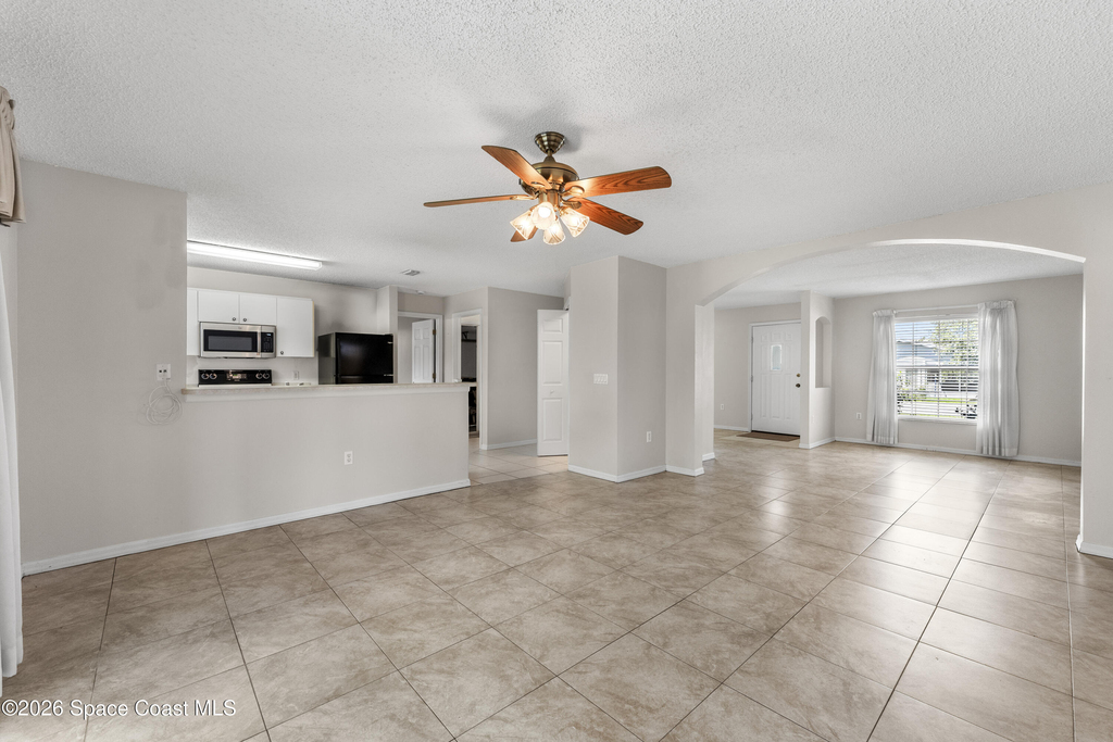 1324 Mandys Court - Photo 7