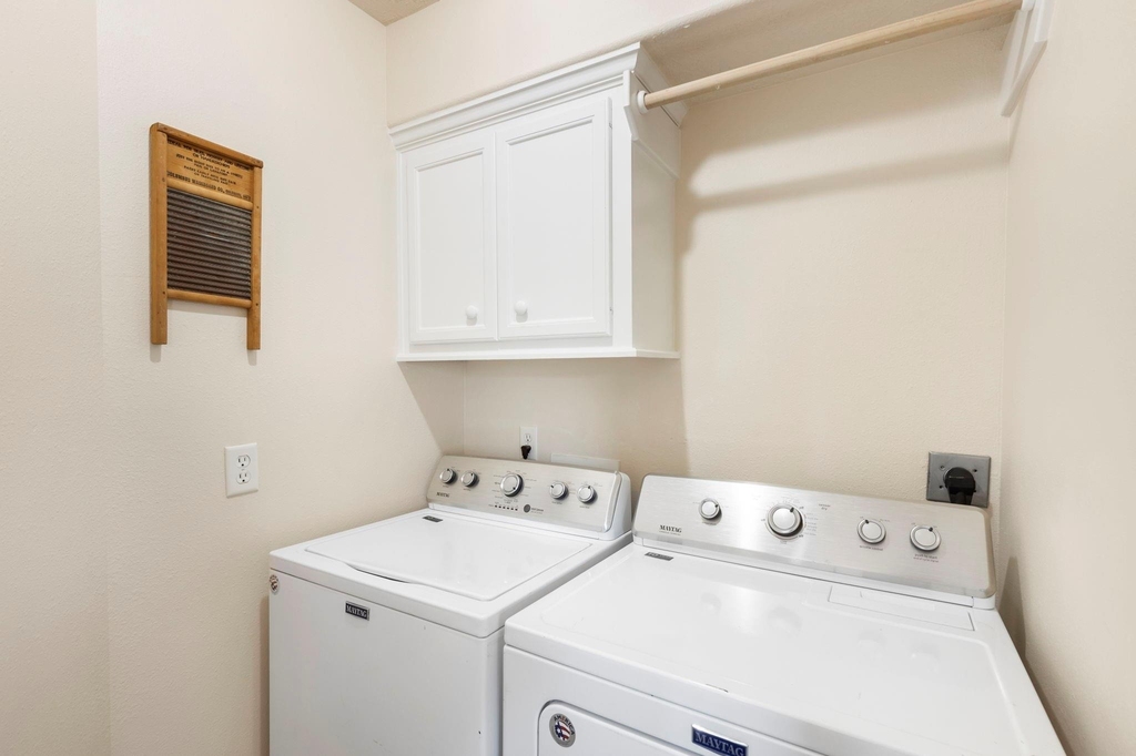 614 Foster Street - Photo 22