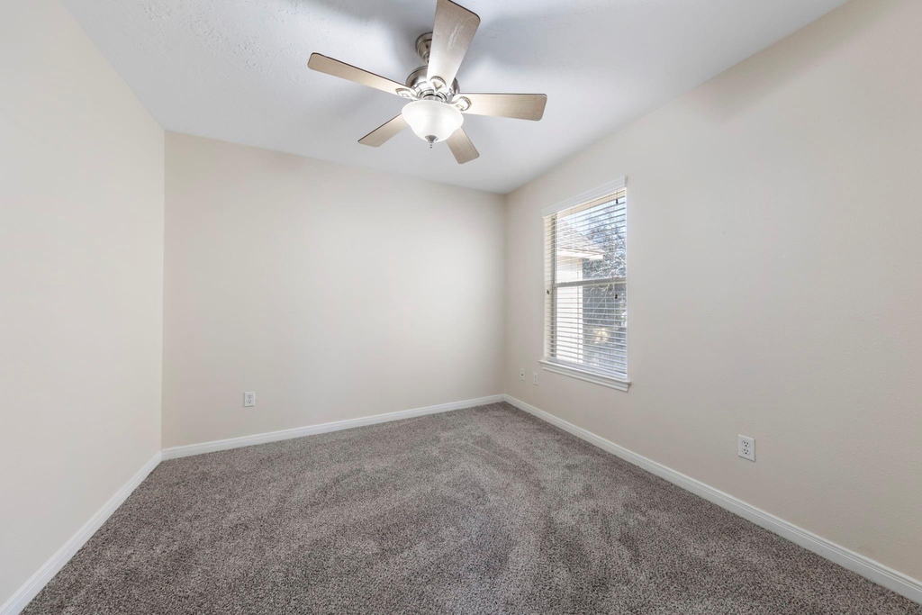 614 Foster Street - Photo 21
