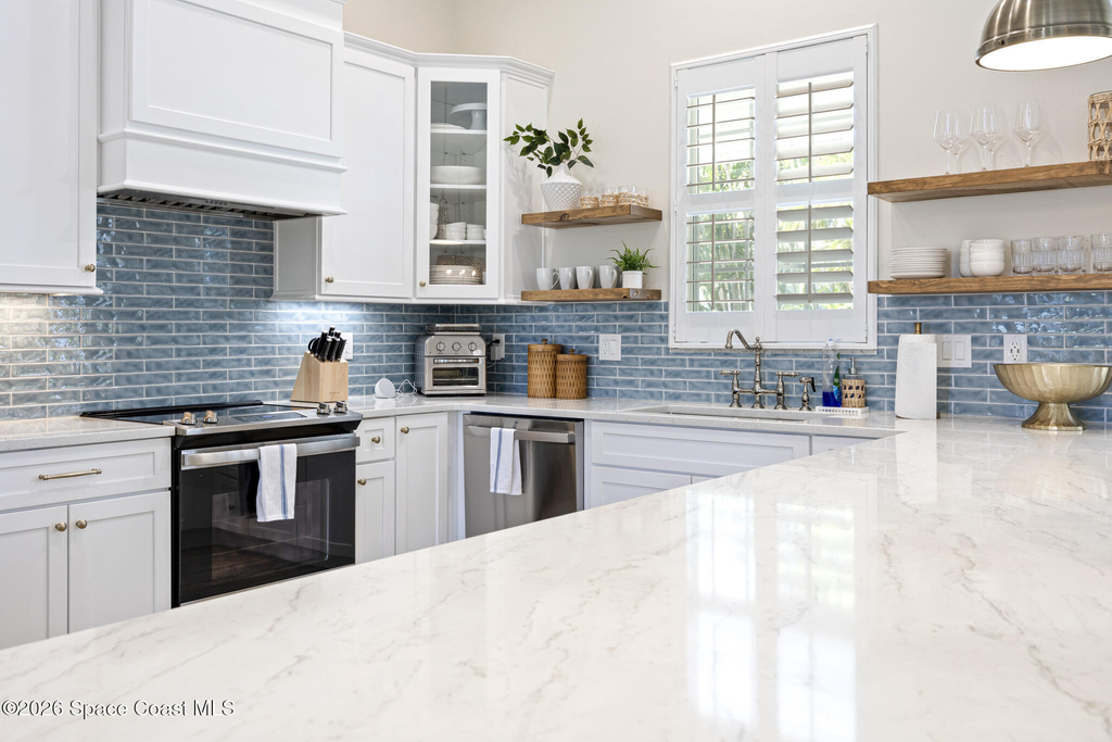 6774 Angeles Road - Photo 16