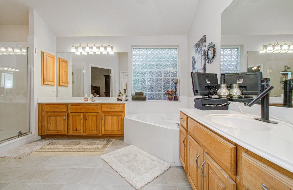 17611 Emerald Garden Lane - Photo 32