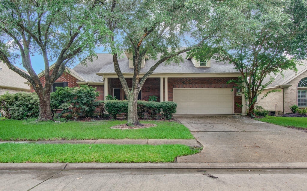 17611 Emerald Garden Lane - Photo 0