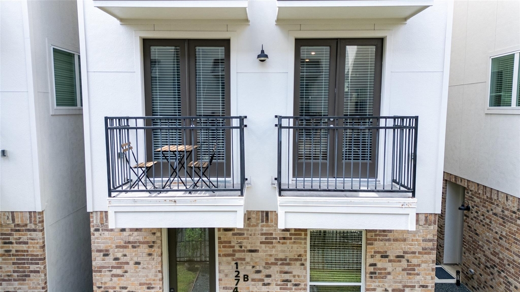 1274 N Post Oak Road - Photo 2