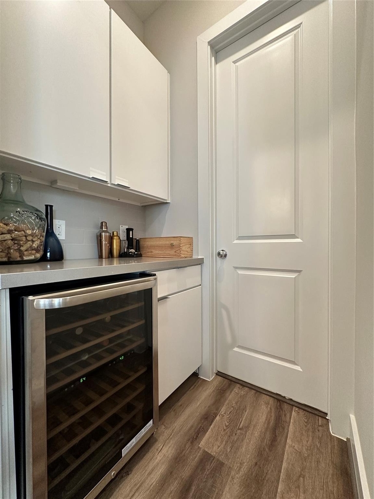 1274 N Post Oak Road - Photo 19
