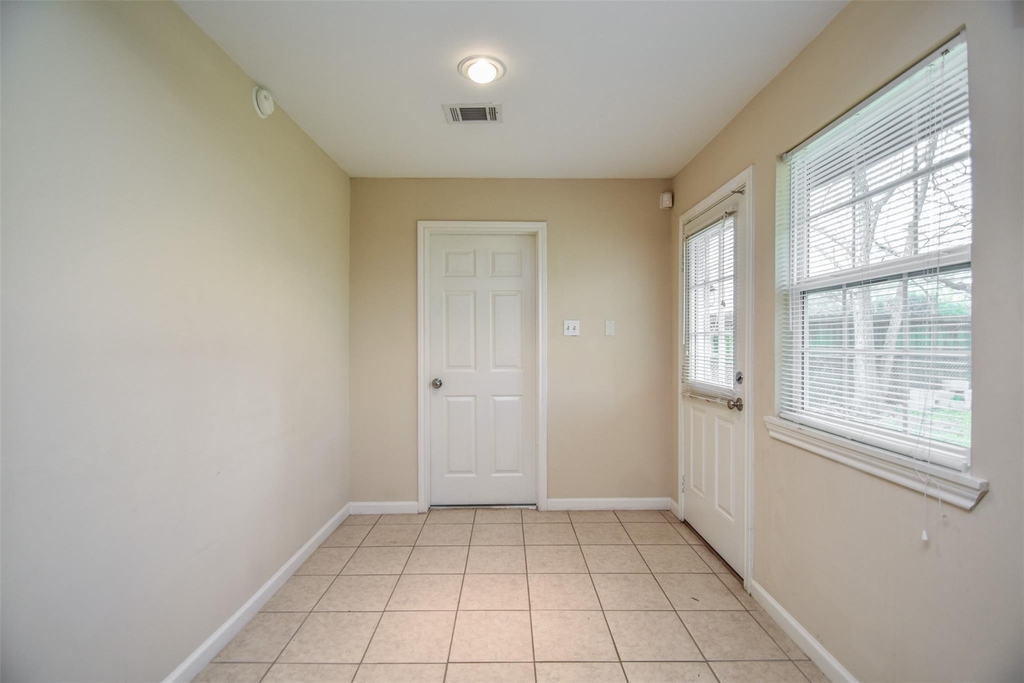 6430 Saxet Street - Photo 18