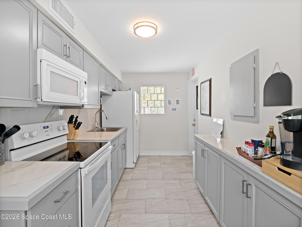 1630 S Atlantic Avenue - Photo 6