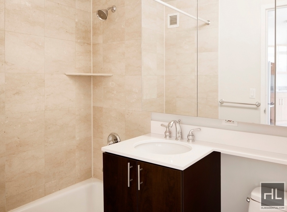 6th Avenue - Photo 2