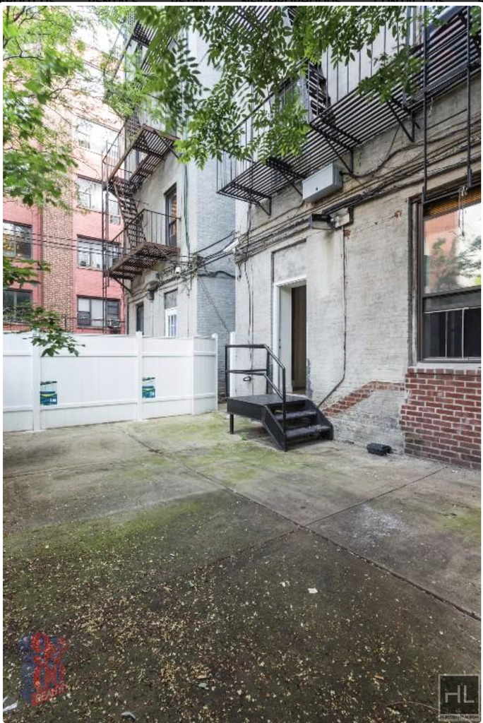W 103rd St. - Photo 5