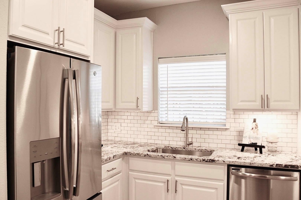 2111 Austin Street - Photo 3