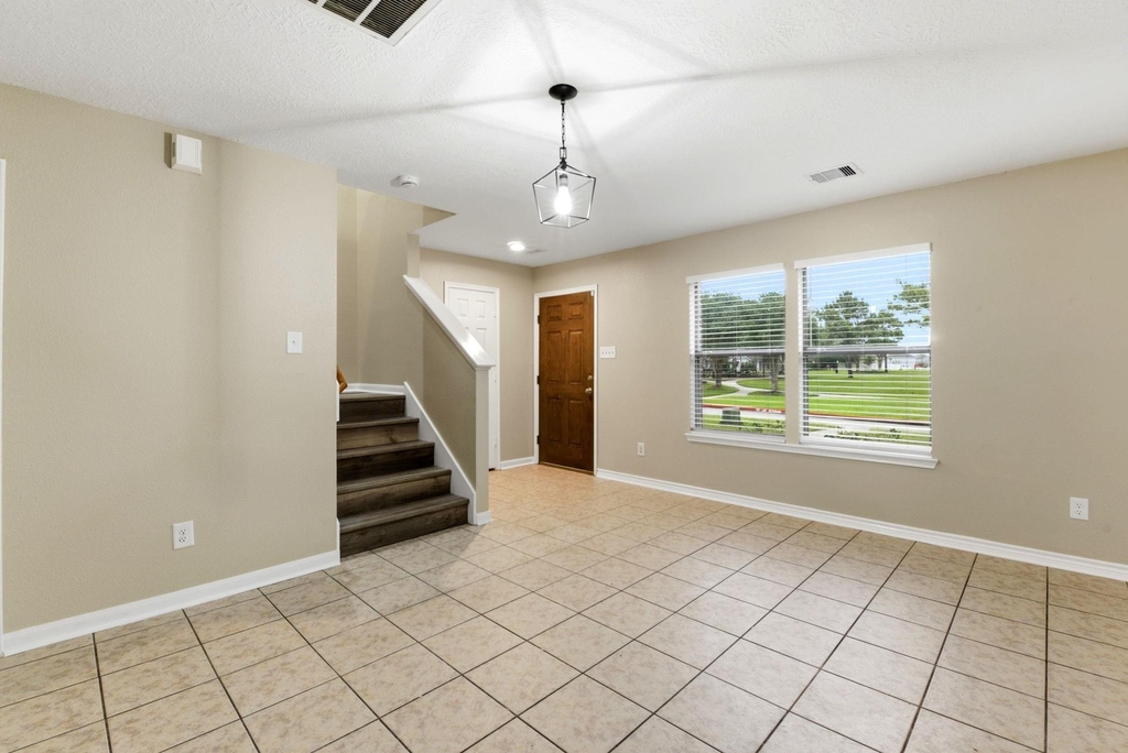 1230 Grassy View Drive - Photo 10