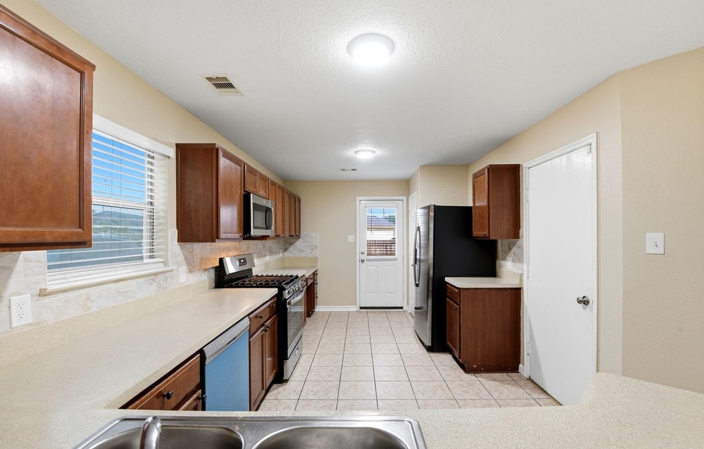 1230 Grassy View Drive - Photo 19
