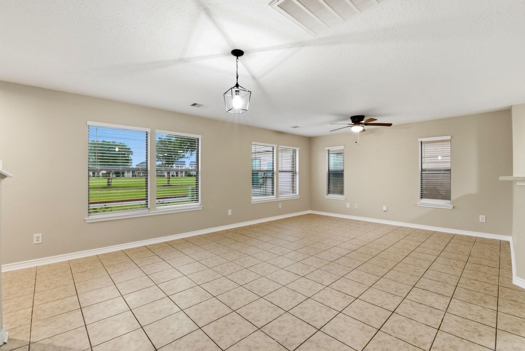 1230 Grassy View Drive - Photo 9