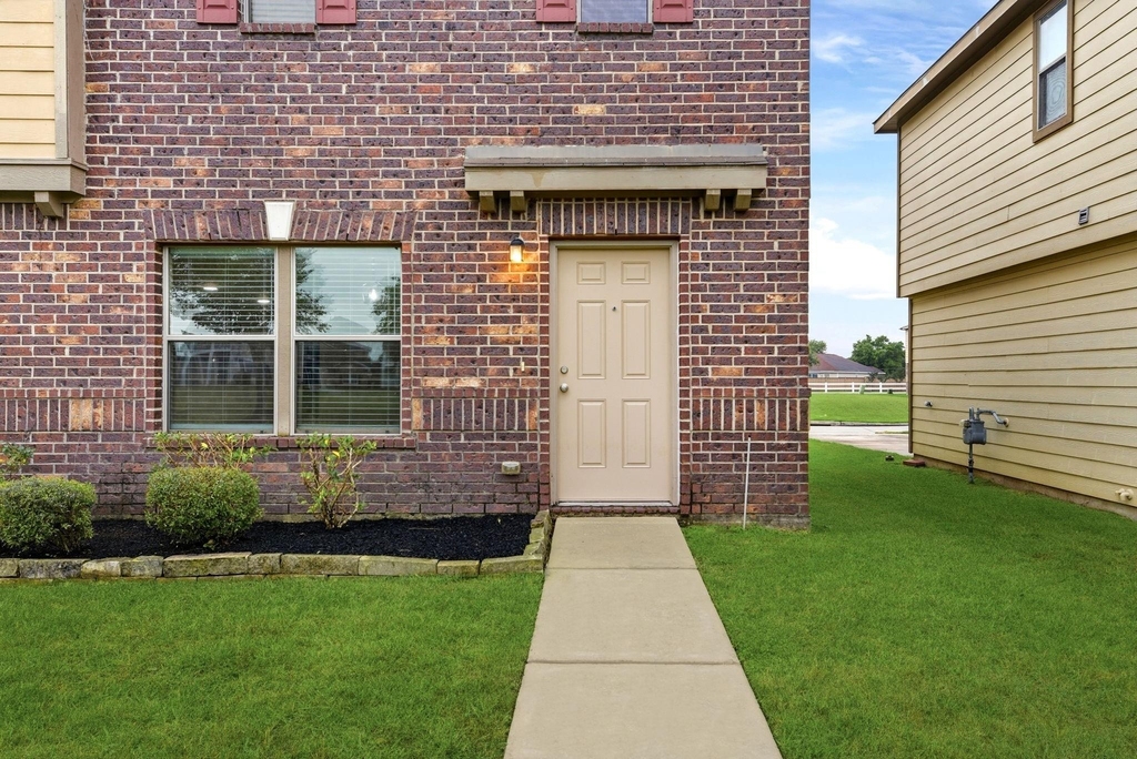1230 Grassy View Drive - Photo 5