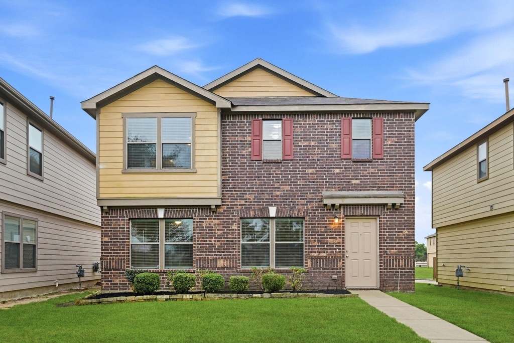 1230 Grassy View Drive - Photo 1