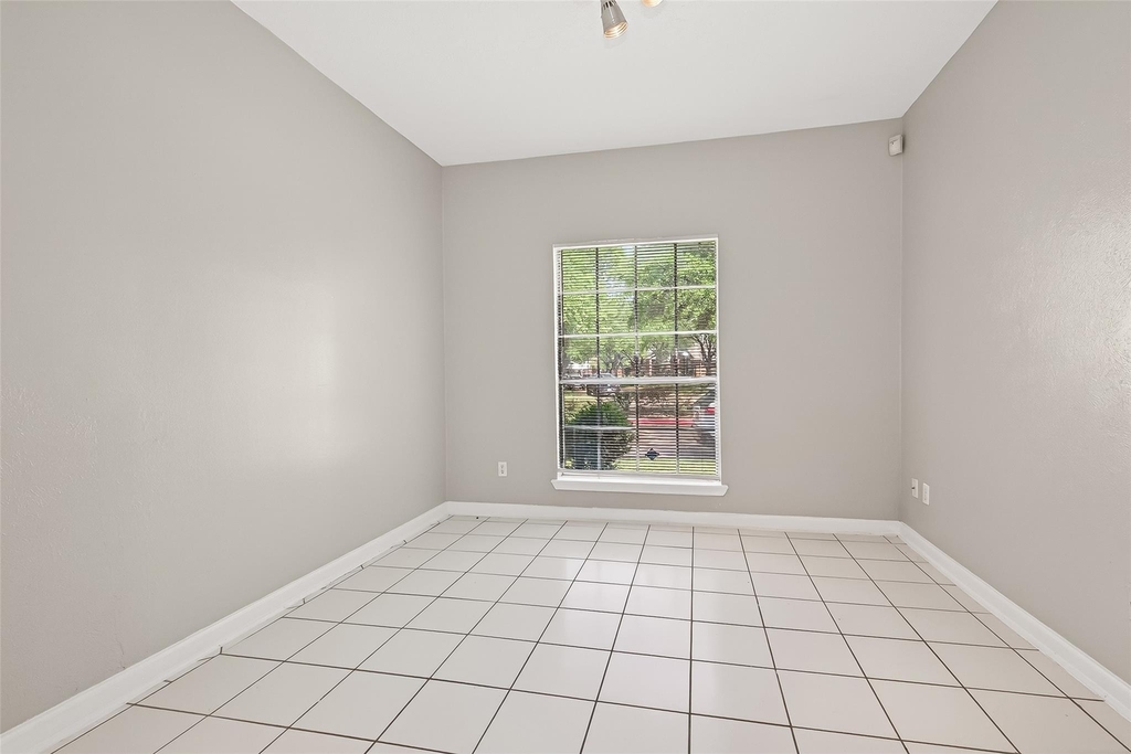 4018 Timber Corner - Photo 13
