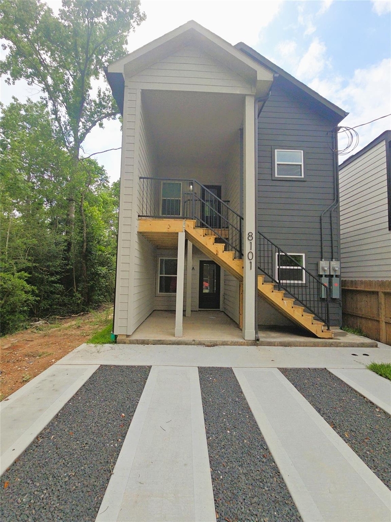 8101 Venus Street - Photo 24