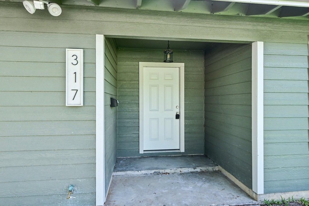 317 Redwood Street - Photo 4