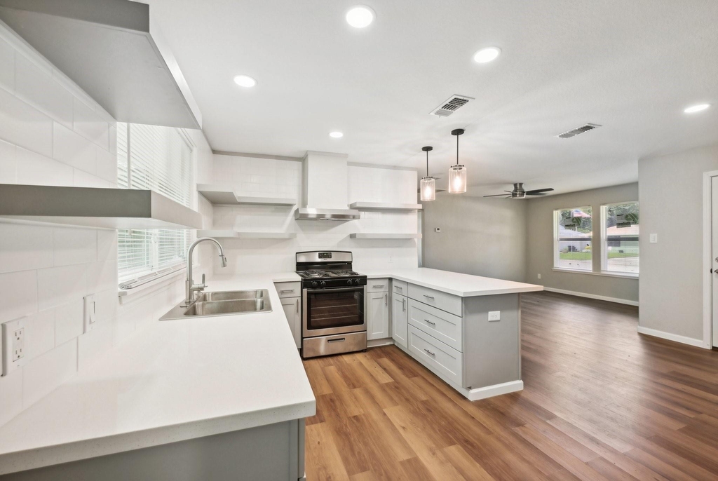 317 Redwood Street - Photo 12
