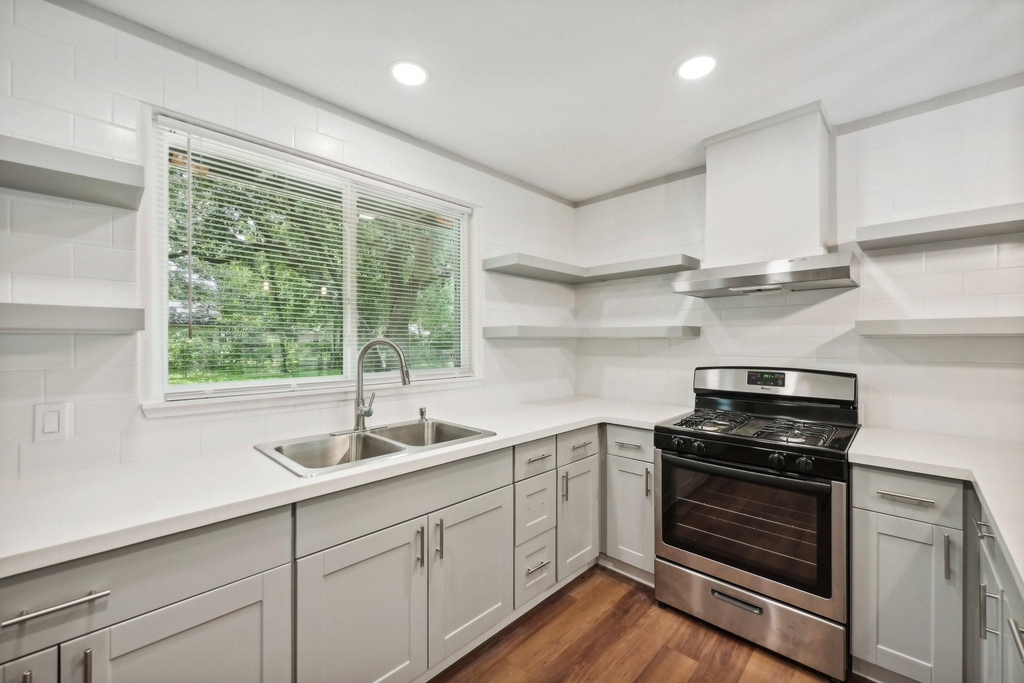 317 Redwood Street - Photo 16