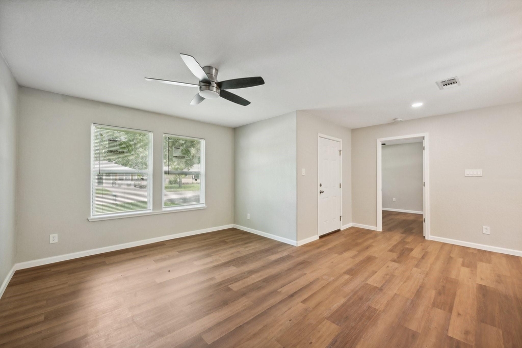 317 Redwood Street - Photo 7