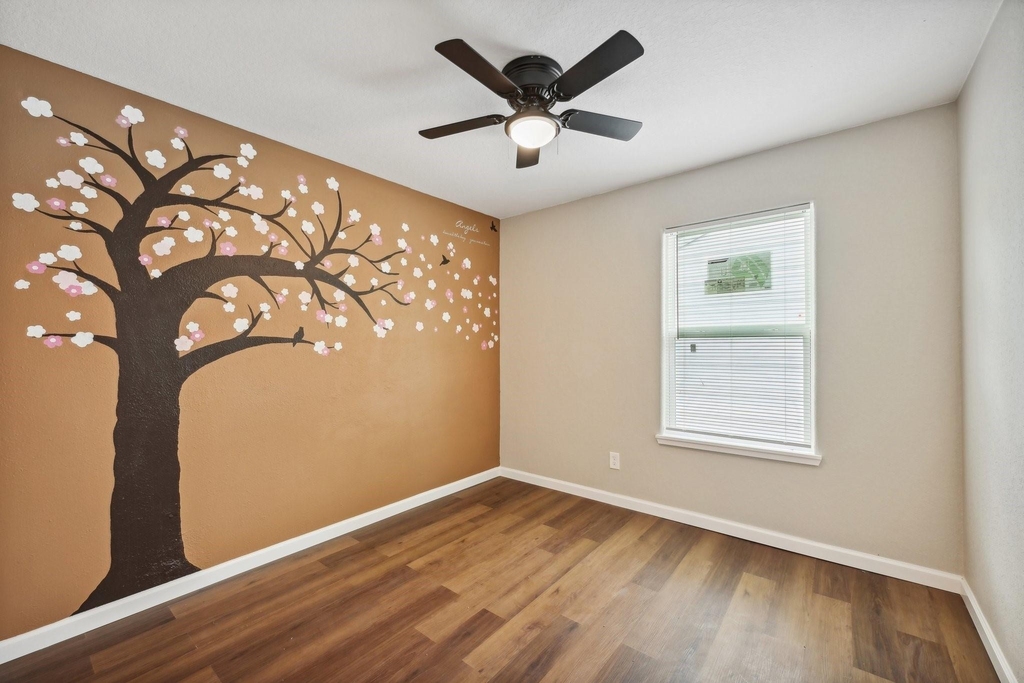 317 Redwood Street - Photo 24
